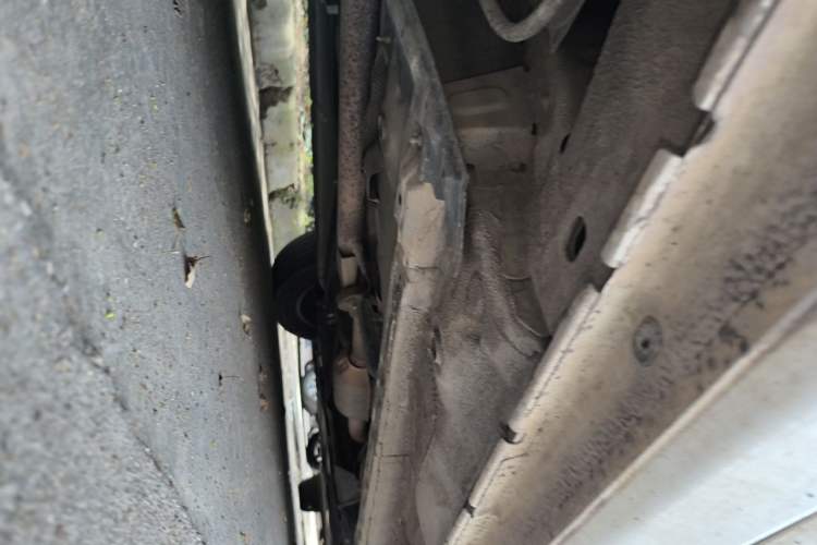 Used Mitsubishi Lancer Fortis 2013 1.8L Manual Comfort Model China IV Standard Chassis Rear Right