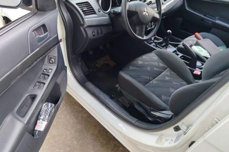 Used Mitsubishi Lancer Fortis 2013 1.6L Manual Comfort Model Driver Seat