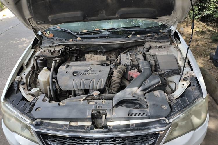 Used Mitsubishi Lancer Fortis 2013 1.8L Manual Comfort Model China IV Standard Engine Bay