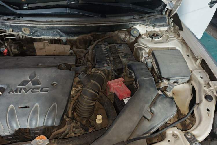 Used Mitsubishi Lancer Fortis 2013 1.8L Automatic Luxury Model China V Standard Engine Bay Left