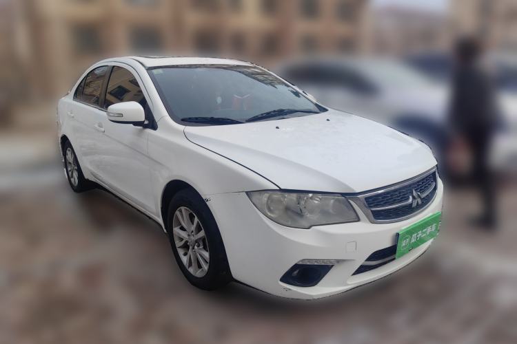 Used Mitsubishi Lancer Fortis 2013 1.8L Automatic Luxury Model China V Standard Front Right 45 Deg