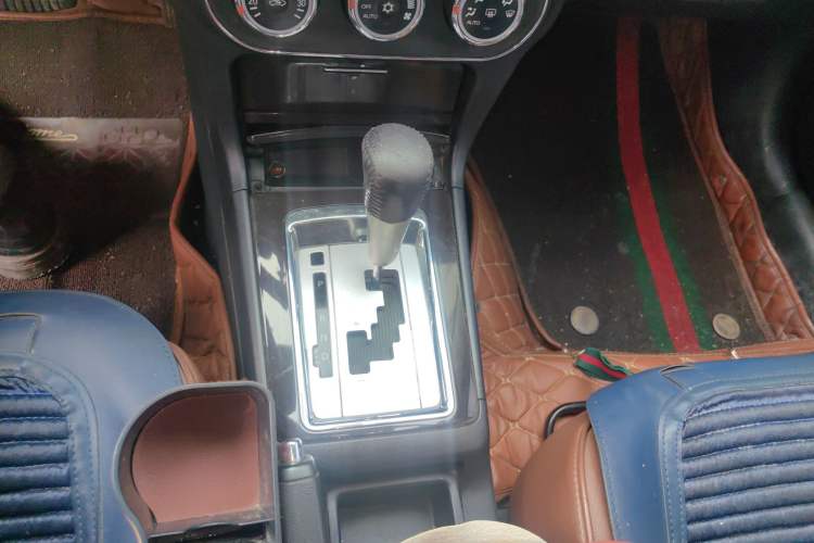 Used Mitsubishi Lancer Fortis 2013 1.8L Automatic Luxury Model China V Standard Gear Lever