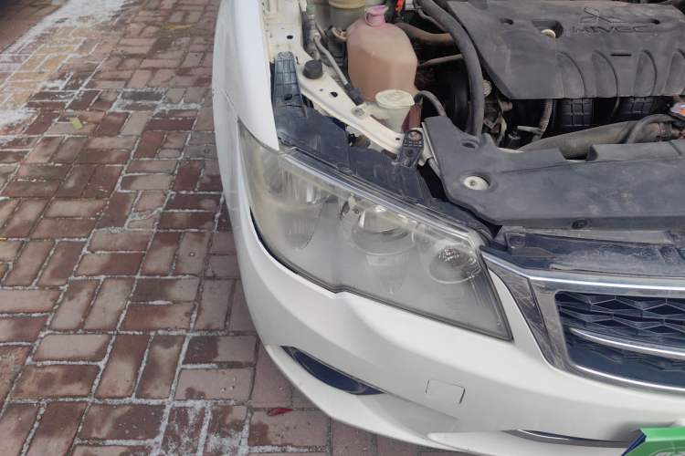 Used Mitsubishi Lancer Fortis 2013 1.8L Automatic Luxury Model China V Standard Right Front Headlight