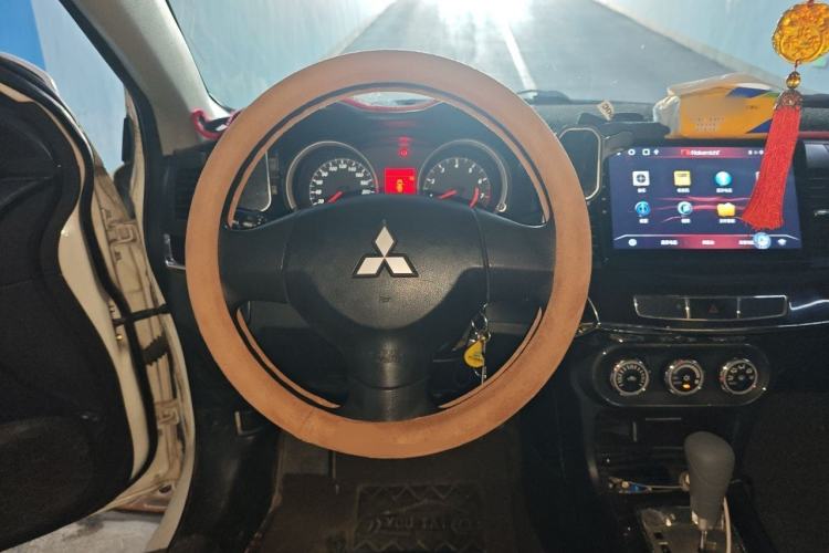 Used Mitsubishi Lancer Fortis 2013 1.8L Automatic Luxury Model China V Standard Steering Wheel