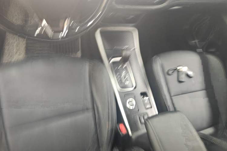 Used Mitsubishi Outlander 2019 2.4L 4x4 Zhi Xiang Edition 5 Seats China VI Standard Interior 1