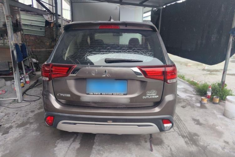 Used Mitsubishi Outlander 2019 2.0L Two-Wheel Drive Comfort Edition 5 Seats China V Standard Exterior 3