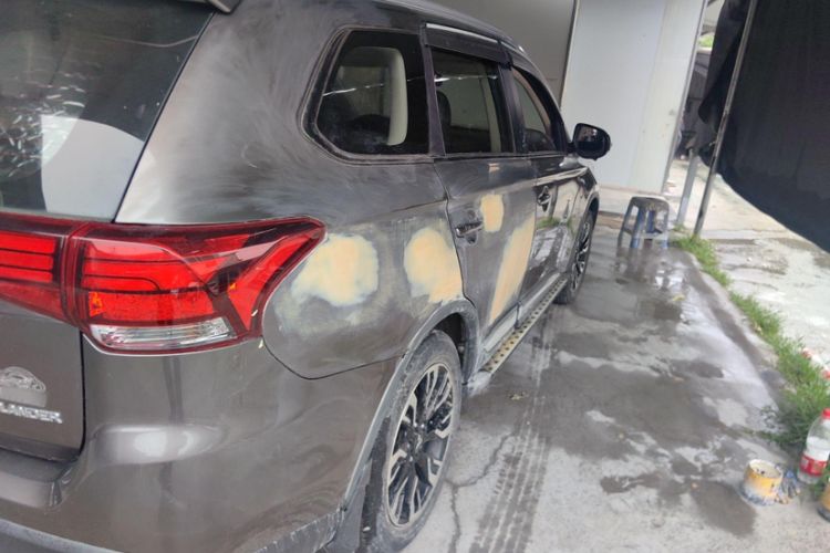 Used Mitsubishi Outlander 2019 2.0L Two-Wheel Drive Comfort Edition 5 Seats China V Standard Exterior 4