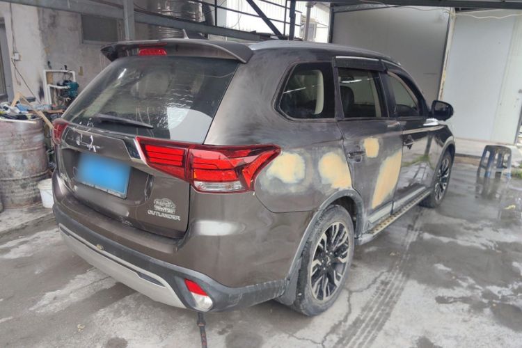 Used Mitsubishi Outlander 2019 2.0L Two-Wheel Drive Comfort Edition 5 Seats China V Standard Exterior 5