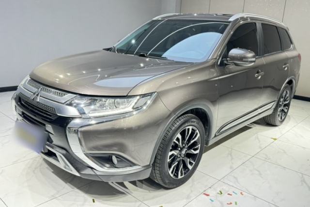 Used Mitsubishi Outlander 2019 2.0L Two-Wheel Drive Comfort Edition 5 Seats China VI Standard