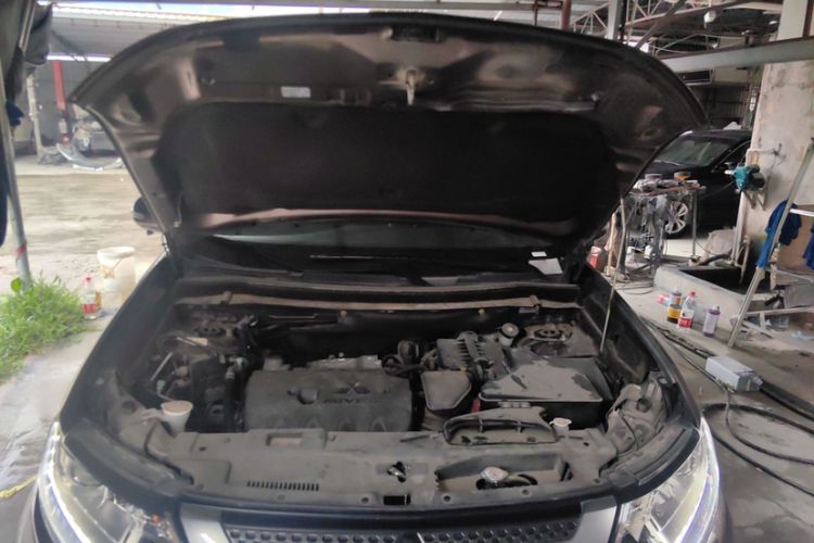 Used Mitsubishi Outlander 2019 2.0L Two-Wheel Drive Comfort Edition 5 Seats China V Standard Interior 11