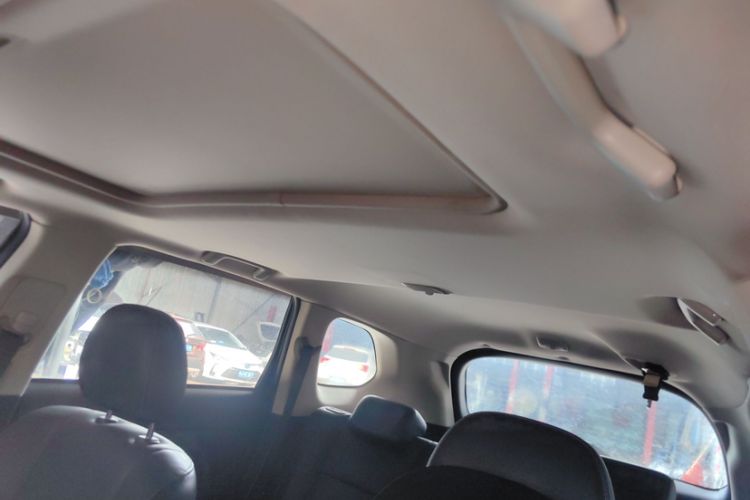 Used Mitsubishi Outlander 2019 2.0L Two-Wheel Drive Comfort Edition 5 Seats China V Standard Interior 9