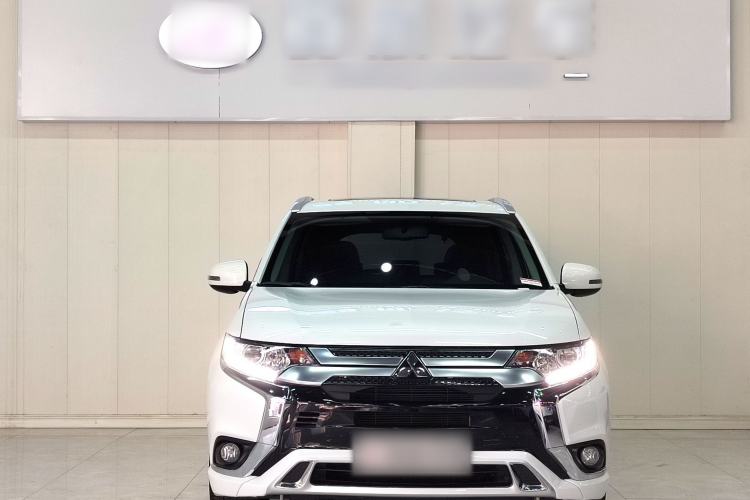 Used Mitsubishi Outlander 2021 Revised Version 2.0L Two-Wheel Drive Enjoyment Edition 5 Seats Exterior 1