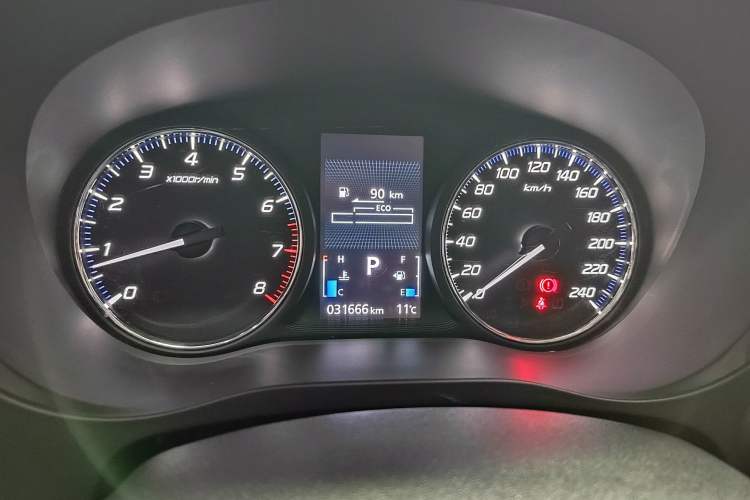 Used Mitsubishi Outlander 2021 Revised Version 2.0L Two-Wheel Drive Enjoyment Edition 5 Seats Odometer Close Up