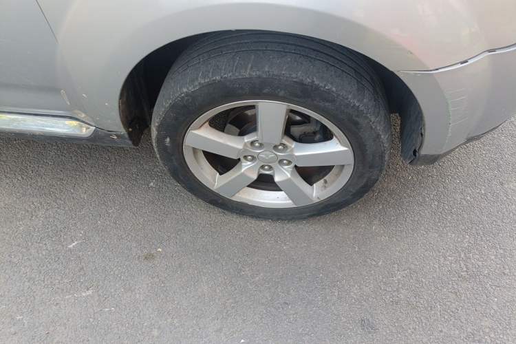 Used Mitsubishi Outlander 2006 3.0 Luxury Model Right Front Wheel Hub
