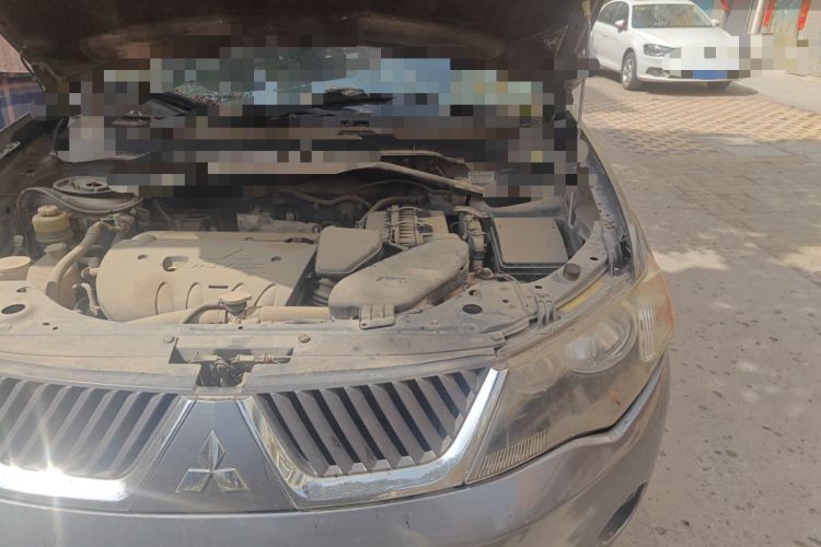Used Mitsubishi Outlander 2007 2.4 Fashion Edition Engine Bay Left