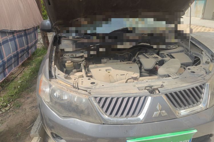 Used Mitsubishi Outlander 2007 2.4 Fashion Edition Engine Bay Right