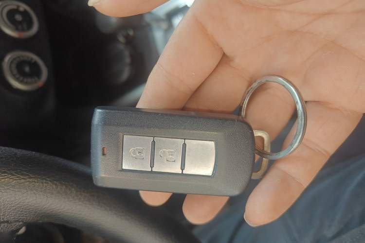 Used Mitsubishi Outlander 2007 2.4 Fashion Edition Vehicle Key