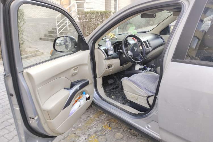 Used Mitsubishi Outlander 2007 2.4 Fashion Edition Driver Seat