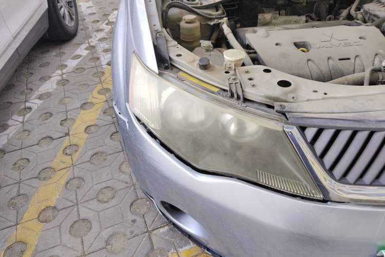 Used Mitsubishi Outlander 2007 2.4 Fashion Edition Engine Bay Right