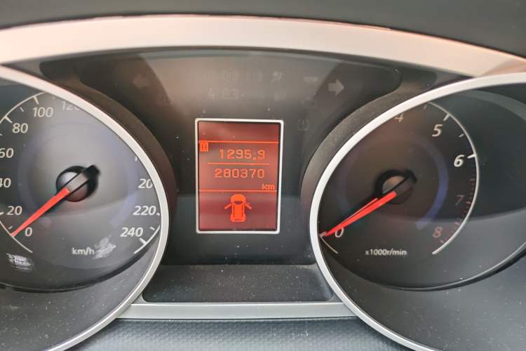 Used Mitsubishi Outlander 2007 2.4 Fashion Edition Odometer Close Up