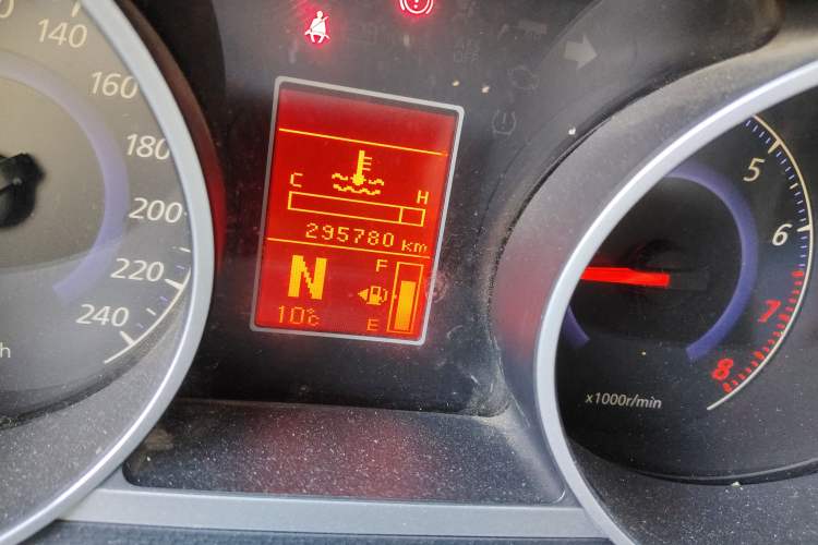 Used Mitsubishi Outlander 2007 2.4 Fashion Edition Odometer Close Up