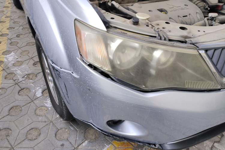 Used Mitsubishi Outlander 2007 2.4 Fashion Edition Right Front Headlight