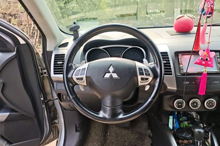 Used Mitsubishi Outlander 2007 2.4 Fashion Edition Steering Wheel