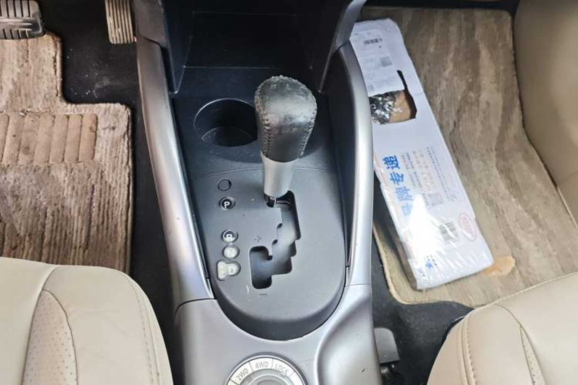 Used Mitsubishi Outlander 2008 3.0 Luxury Edition Gear Lever