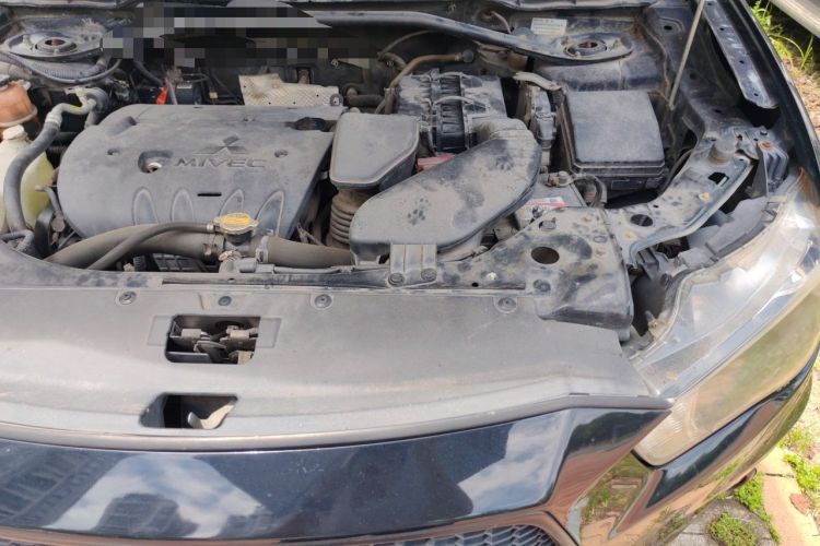 Used Mitsubishi Outlander 2010 Kijang 2.0 Sport Edition Engine Bay Left