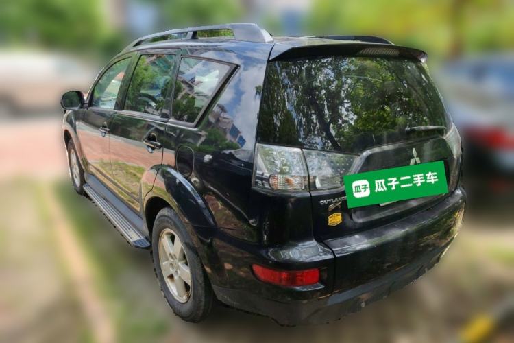 Used Mitsubishi Outlander 2010 Kijang 2.0 Sport Edition Rear Left 45 Deg