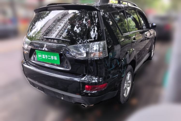 Used Mitsubishi Outlander 2010 Kijang 2.0 Sport Edition Rear Right 45 Deg