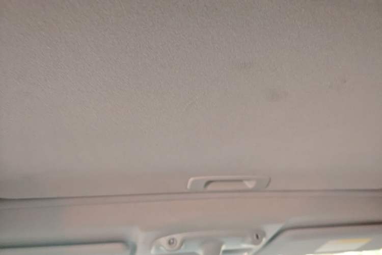 Used Mitsubishi Outlander  Headliner
