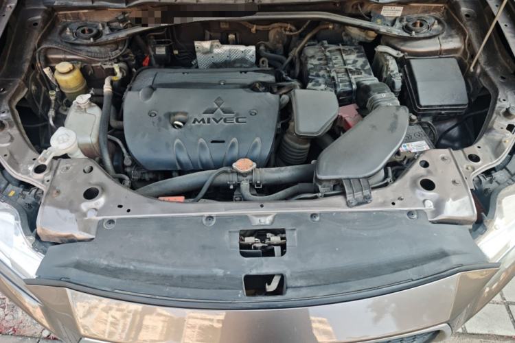 Used Mitsubishi Outlander 2010 Kinhui 2.4 Fashion Edition Engine Bay