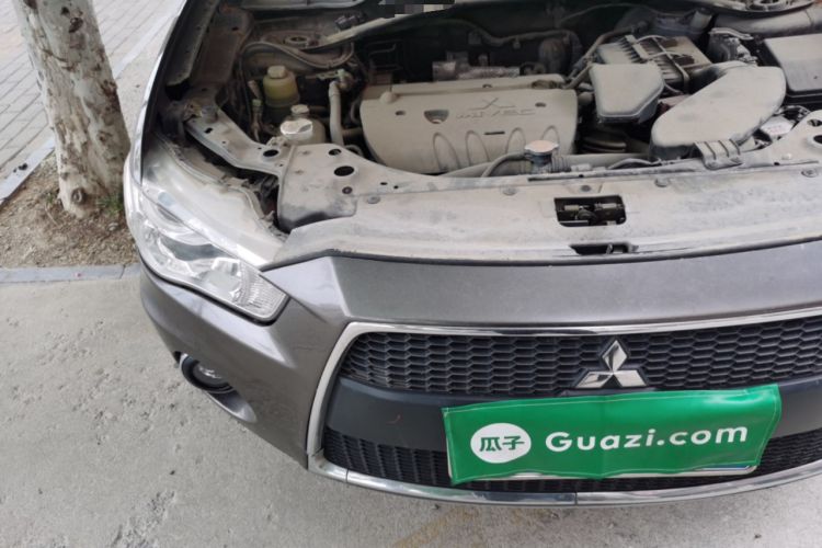 Used Mitsubishi Outlander 2010 Kinhui 2.4 Fashion Edition Engine Bay Right