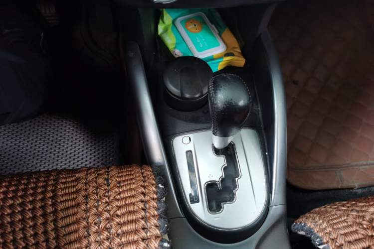 Used Mitsubishi Outlander 2010 Kinhui 2.4 Fashion Edition Gear Lever