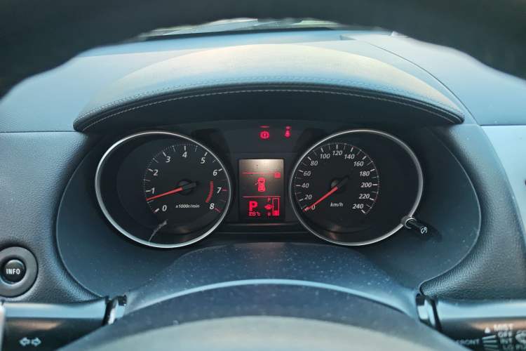 Used Mitsubishi Outlander 2010 Kinhui 2.4 Fashion Edition Instrument Cluster