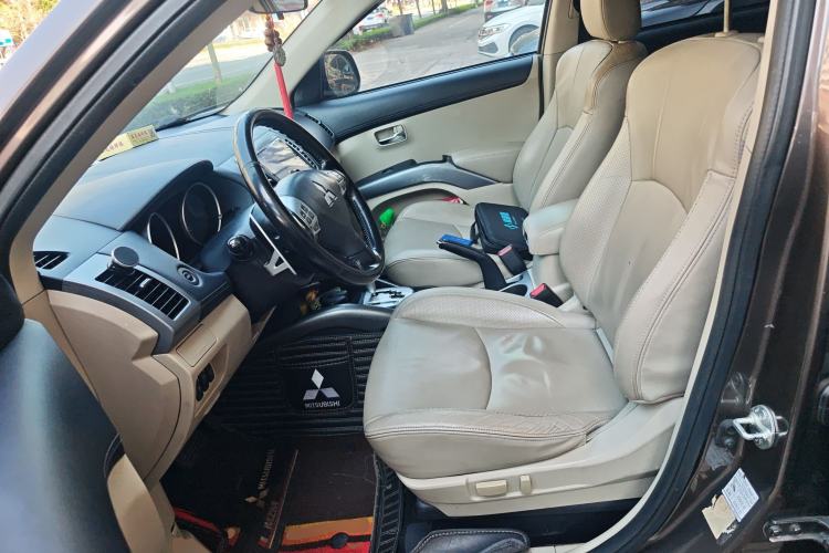 Used Mitsubishi Outlander 2010 Kinhui 2.4 Fashion Edition Left Front Seat