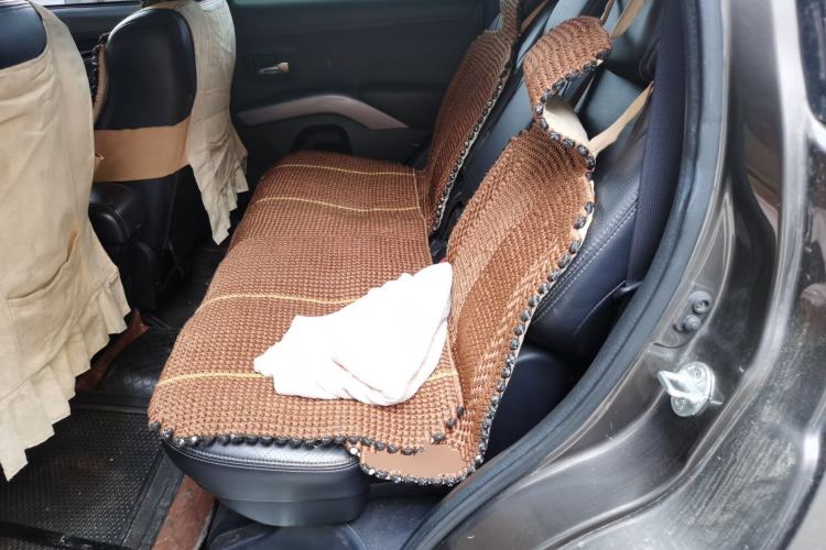 Used Mitsubishi Outlander 2010 Kinhui 2.4 Fashion Edition Left Rear Seat