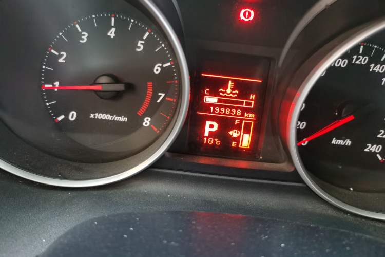 Used Mitsubishi Outlander 2010 Kinhui 2.4 Fashion Edition Odometer Close Up