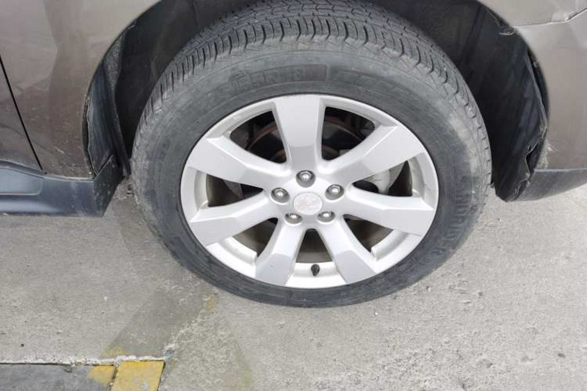 Used Mitsubishi Outlander 2010 Kinhui 2.4 Fashion Edition Right Front Wheel Hub