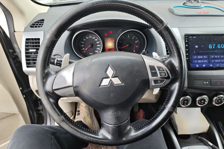 Used Mitsubishi Outlander 2010 Kinhui 2.4 Fashion Edition Steering Wheel