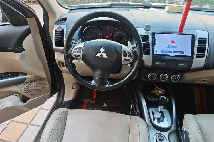Used Mitsubishi Outlander 2010 Kinhui 2.4 Fashion Edition Steering Wheel