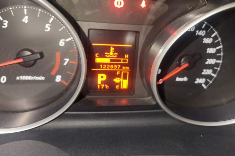 Used Mitsubishi Outlander 2010 Kijang 2.0 Sport Edition Odometer Close Up