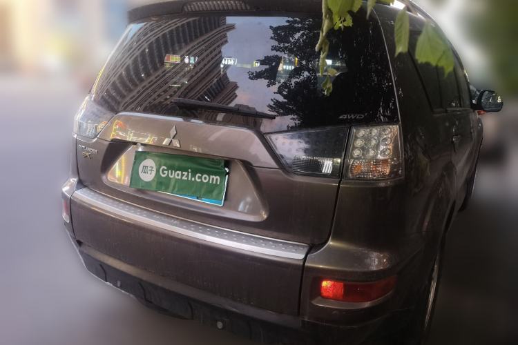 Used Mitsubishi Outlander 2010 Kijang 2.0 Sport Edition Rear Right 45 Deg