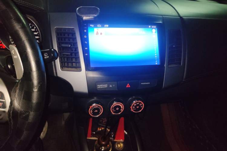Used Mitsubishi Outlander 2010 Kinhui 2.4 Fashion Edition Audio And AC Panel