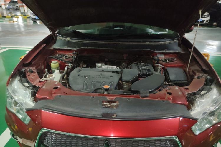 Used Mitsubishi Outlander 2010 Kinhui 2.4 Fashion Edition Engine Bay