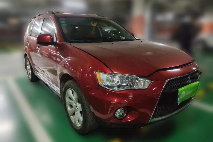 Used Mitsubishi Outlander 2010 Kinhui 2.4 Fashion Edition Front Right 45 Deg