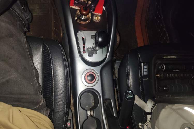Used Mitsubishi Outlander 2010 Kinhui 2.4 Fashion Edition Gear Lever