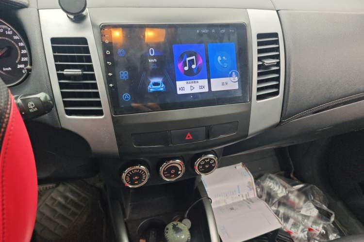Used Mitsubishi Outlander 2010 Kijang 3.0 Luxury Edition Audio And AC Panel