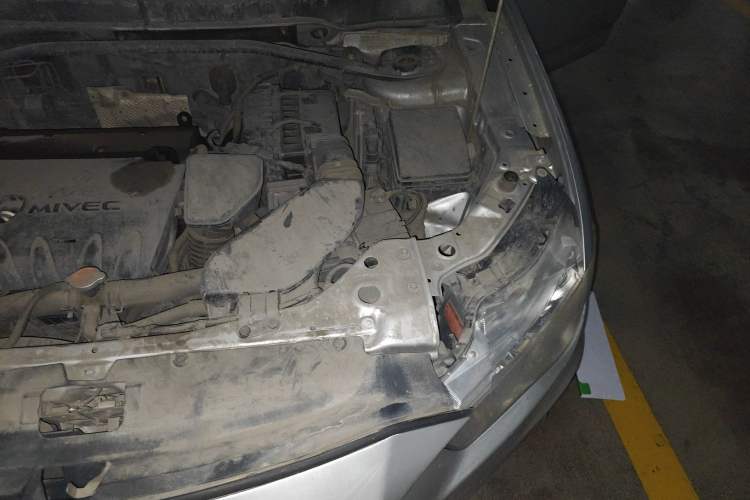 Used Mitsubishi Outlander 2010 Kinhui 2.4 Fashion Edition Engine Bay Left